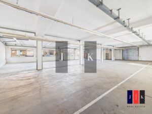 Halle Innenansicht 2 (EG)