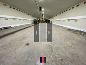 Halle Innenansicht 2