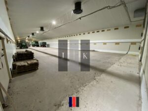 Halle Innenansicht 1