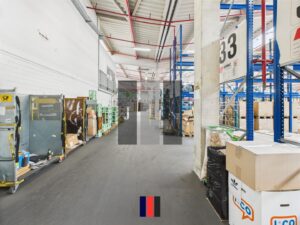 Halle Innenansicht 2