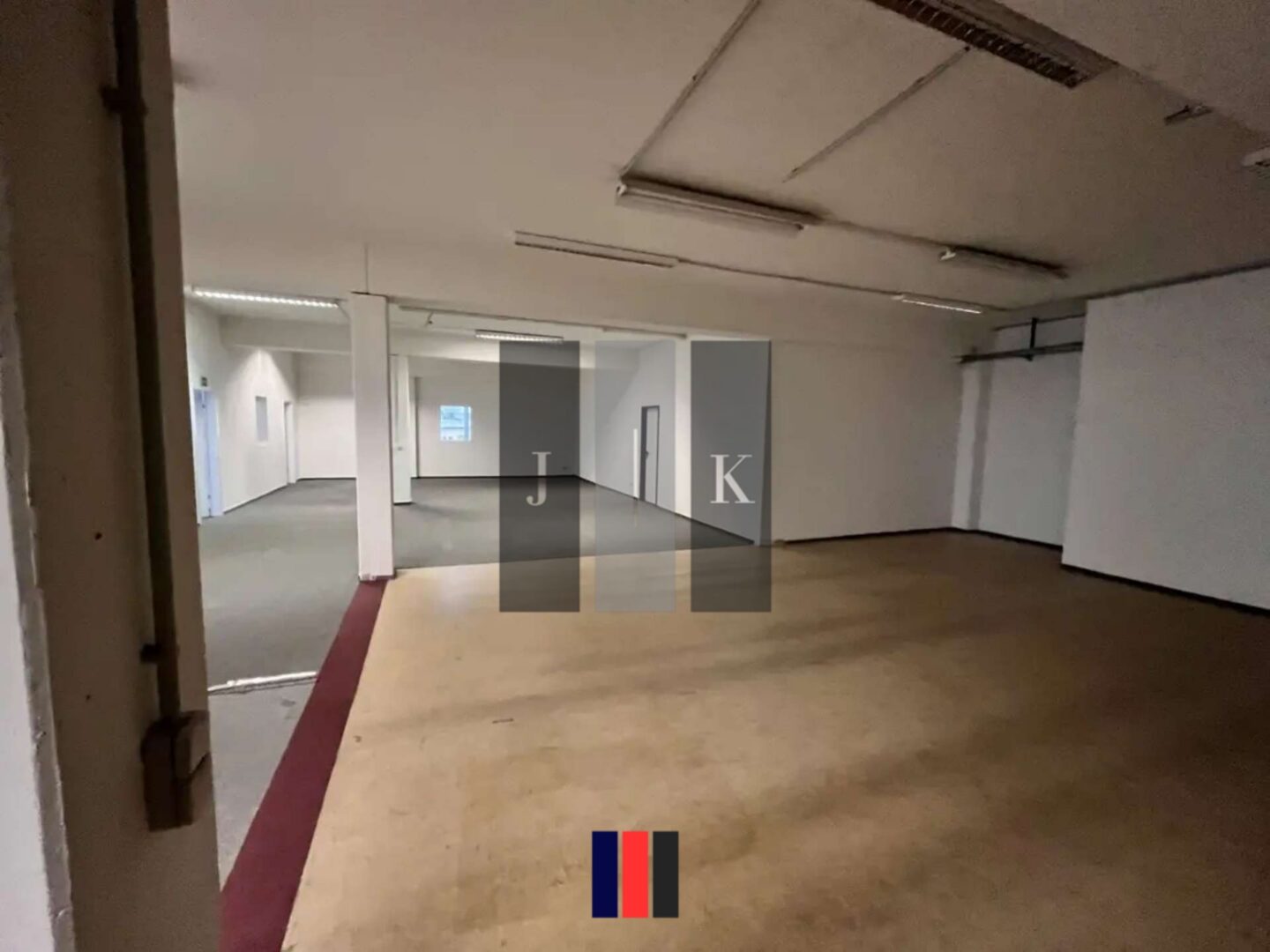Mehr über den Artikel erfahren Provisionsfreie Lager-/Produktionsfläche mit ca. 490 m² in Hamburg-Bahrenfeld