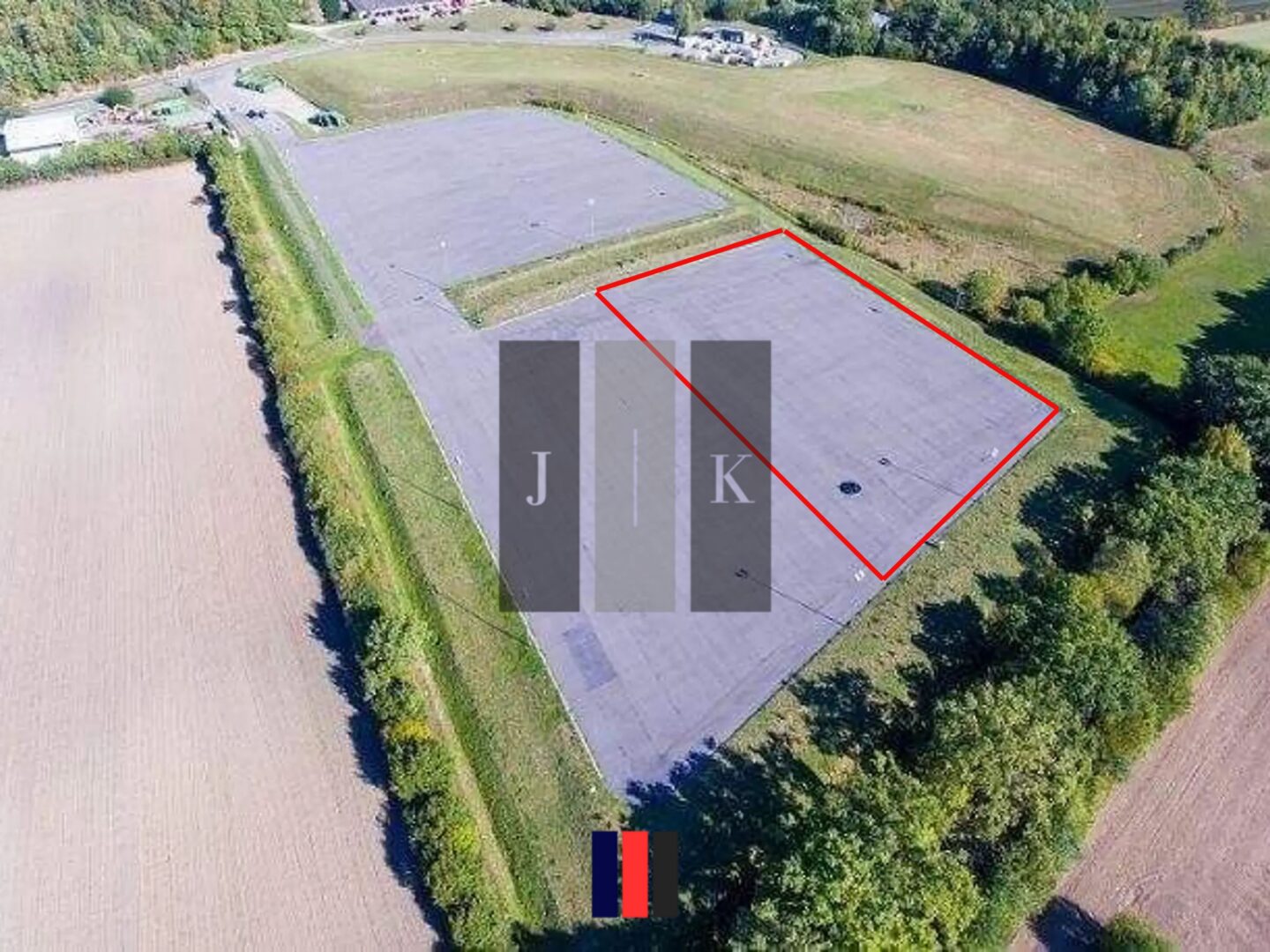 Mehr über den Artikel erfahren Trittau: Asphaltierte Freifläche mit ca. 3.500 m², umzäunt und optimal nutzbar als Lager/Stellfläche