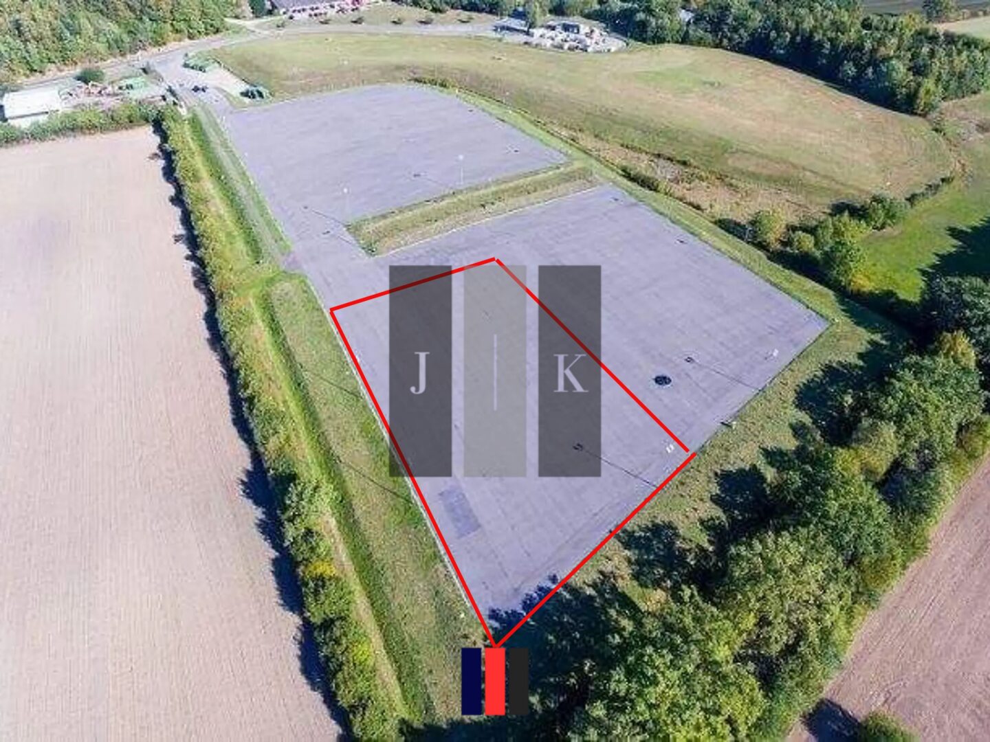 Mehr über den Artikel erfahren Umzäunte Freifläche mit ca. 3.700 m² in Trittau, asphaltiert