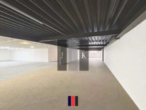 Halle Innen 2 (Visual)