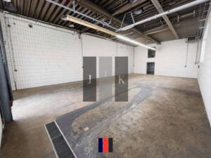 Halle Innen 8 (Visual)