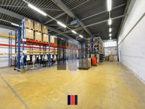 Halle Innen 1 (Visual)