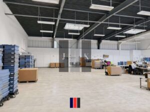 Halle Innen 10 (Visual)