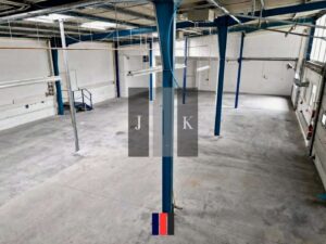 Halle Innen 4 (Visual)