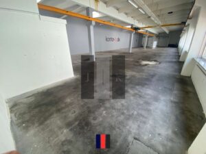 Halle Innenansicht 4
