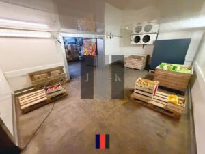 Halle Innen 3 (Visual)