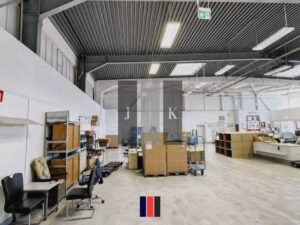 Halle Innen 8 (Visual)