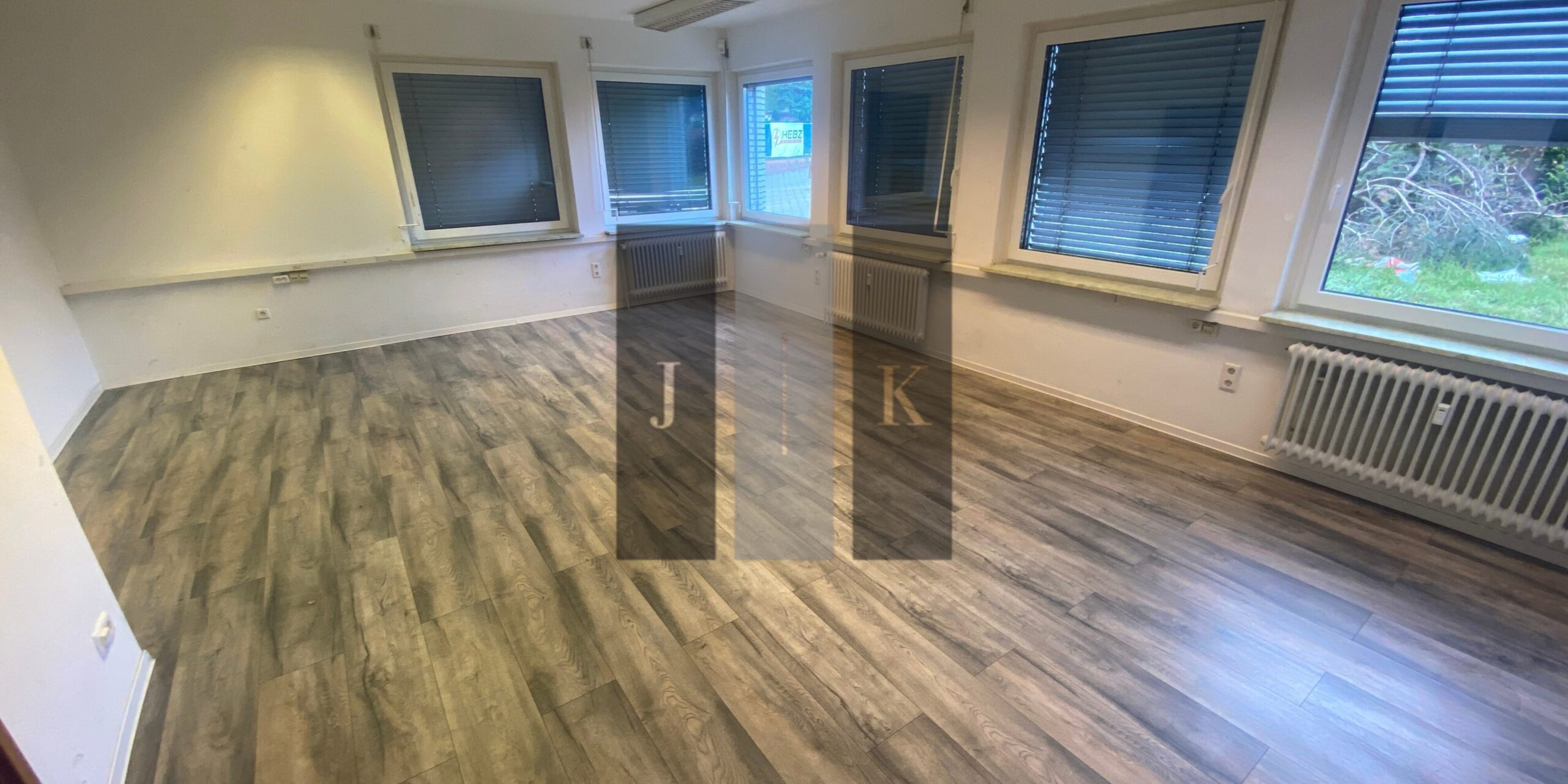 Büro Ansicht (Beispiel aus Gebäude)
